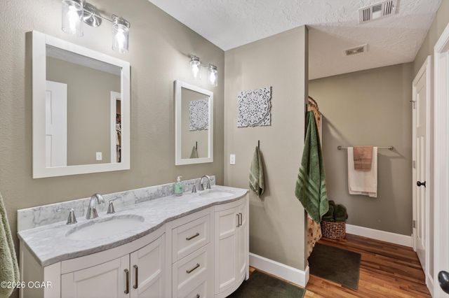 399 Hilltop Drive, Anderson, MO 64831