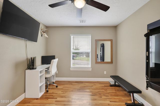 399 Hilltop Drive, Anderson, MO 64831