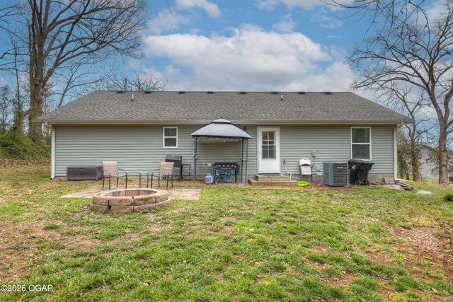 399 Hilltop Drive, Anderson, MO 64831