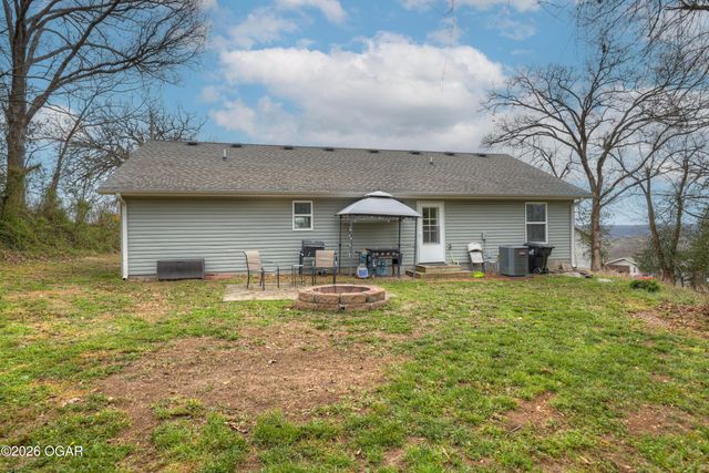 399 Hilltop Drive, Anderson, MO 64831
