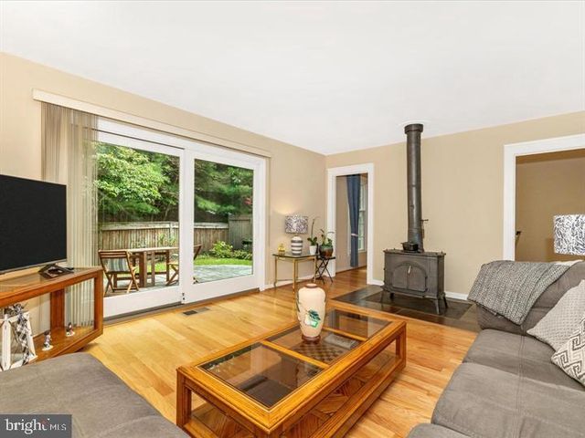 20105 WARINGWOOD WAY, Gaithersburg, MD 20886