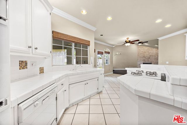 11008 Bright Water Way, Bakersfield, CA 93311