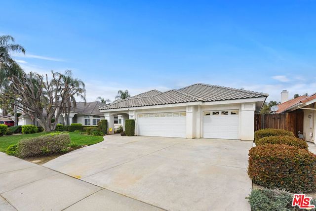 11008 Bright Water Way, Bakersfield, CA 93311