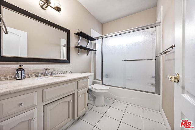 11008 Bright Water Way, Bakersfield, CA 93311