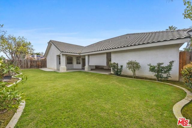 11008 Bright Water Way, Bakersfield, CA 93311