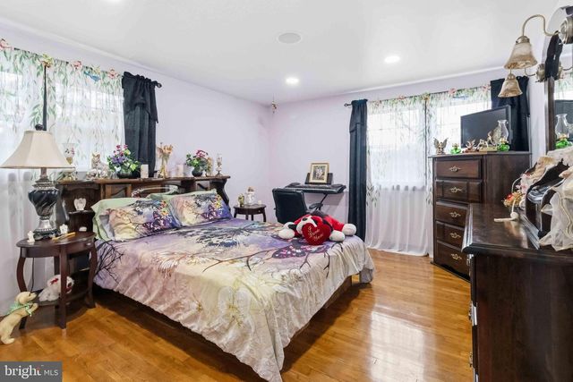 3625 CROOKED HILL RD, Harrisburg, PA 17110