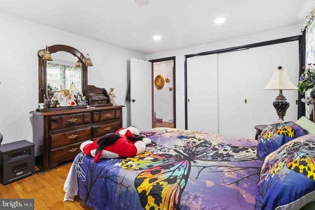 3625 CROOKED HILL RD, Harrisburg, PA 17110