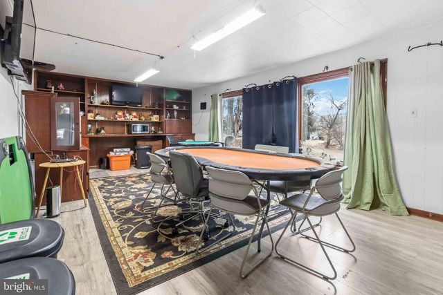 3625 CROOKED HILL RD, Harrisburg, PA 17110