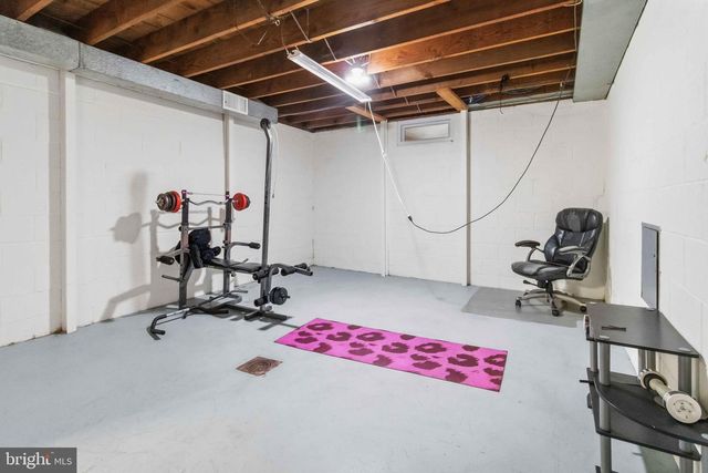 3625 CROOKED HILL RD, Harrisburg, PA 17110