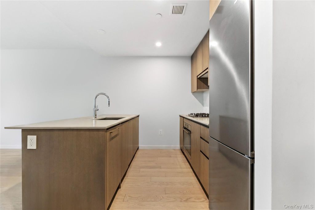 131-02A 40th Road 14B, Flushing, NY 11354 — photo 3