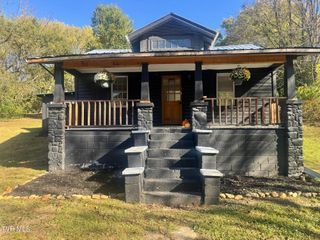 220 Jenkins Hollow Road, Elizabethton, TN 37643
