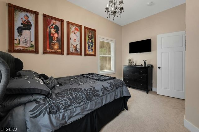 19 Tourne Rd, Boonton Twp., NJ 07005