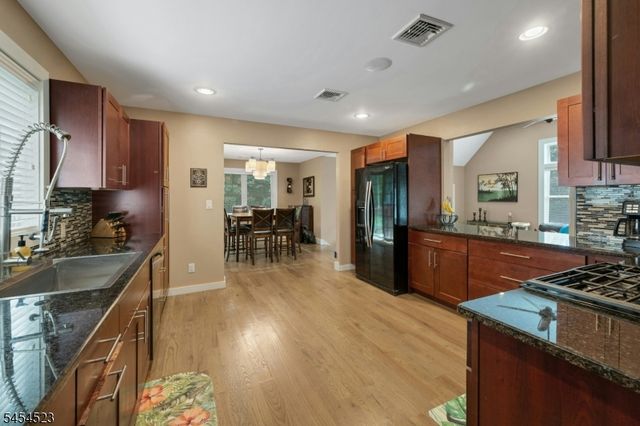 19 Tourne Rd, Boonton Twp., NJ 07005