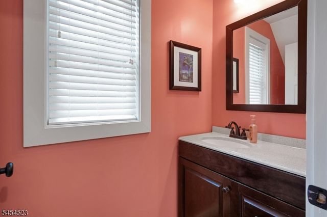 19 Tourne Rd, Boonton Twp., NJ 07005
