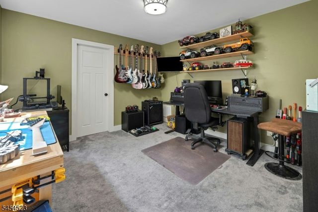 19 Tourne Rd, Boonton Twp., NJ 07005