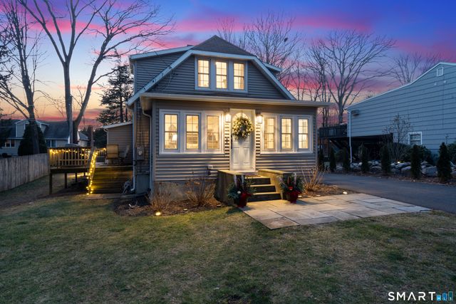 129 Grumman Avenue, Norwalk, CT 06851