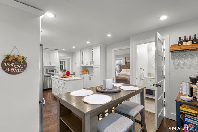 129 Grumman Avenue, Norwalk, CT 06851