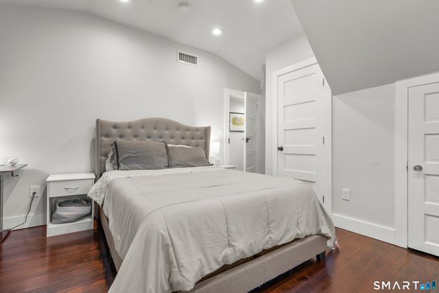 129 Grumman Avenue, Norwalk, CT 06851