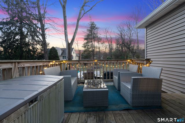 129 Grumman Avenue, Norwalk, CT 06851