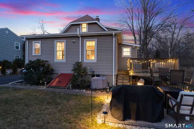 129 Grumman Avenue, Norwalk, CT 06851