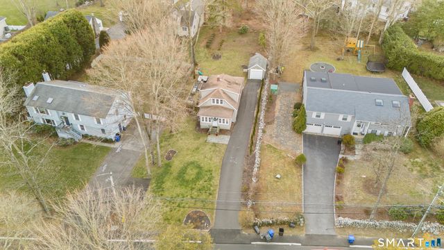 129 Grumman Avenue, Norwalk, CT 06851