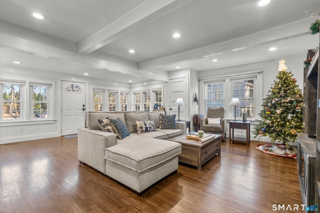 129 Grumman Avenue, Norwalk, CT 06851