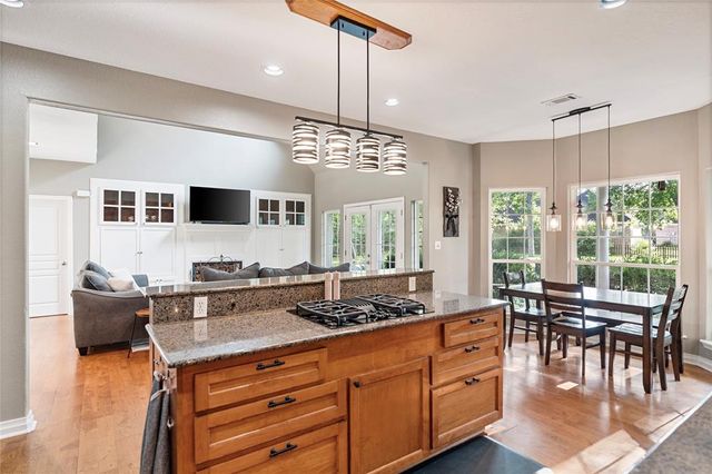 5318 E Plantation Oaks Drive, Arcola, TX 77583
