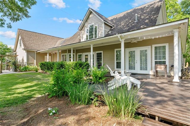 5318 E Plantation Oaks Drive, Arcola, TX 77583
