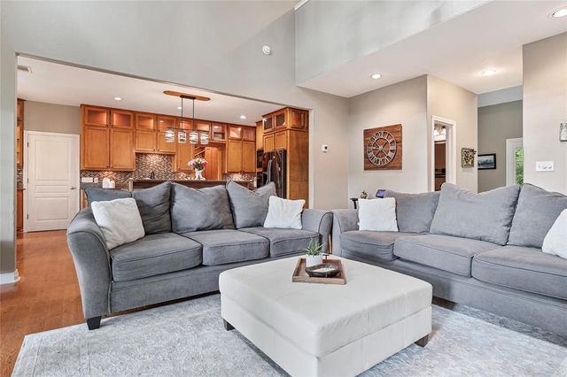 5318 E Plantation Oaks Drive, Arcola, TX 77583