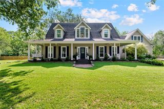 5318 E Plantation Oaks Drive, Arcola, TX 77583