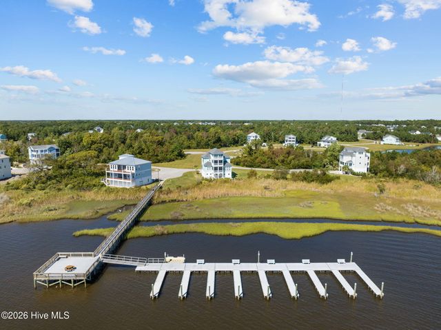 421 Summerhouse Drive, Holly Ridge, NC 28445