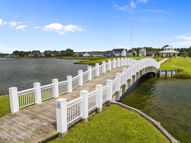 421 Summerhouse Drive, Holly Ridge, NC 28445