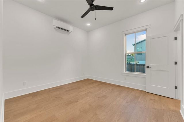 263 11th Street, Fayetteville, AR 72701