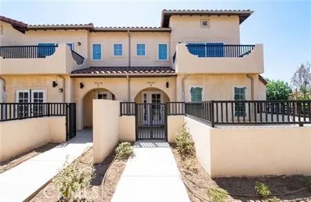 5502 E Los Angeles Avenue 4, Simi Valley, CA 93063