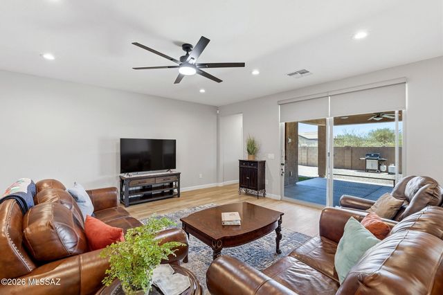 382 N White Marble Avenue, Tucson, AZ 85748