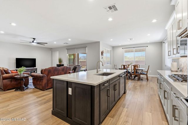 382 N White Marble Avenue, Tucson, AZ 85748