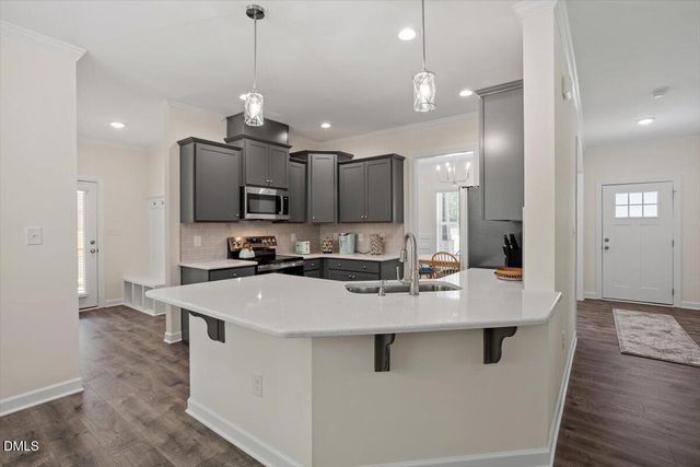 115 Pedestal Court, Zebulon, NC 27597