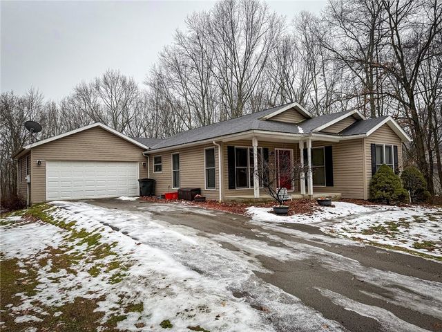 122 Helga Dr, Clay Twp, PA 16061