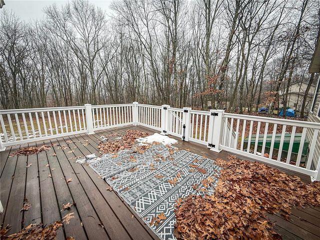 122 Helga Dr, Clay Twp, PA 16061