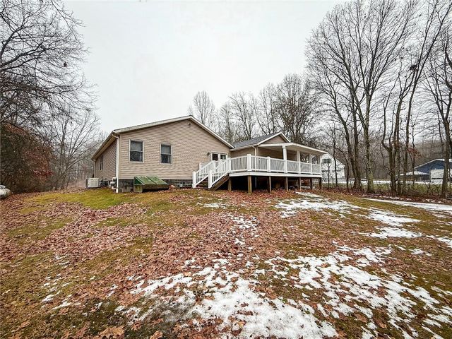 122 Helga Dr, Clay Twp, PA 16061