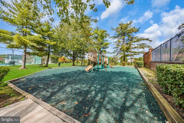 22 ARTHUR GLICK BLVD, Franklin Park, NJ 08823