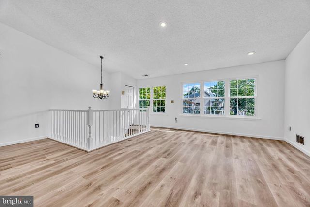 22 ARTHUR GLICK BLVD, Franklin Park, NJ 08823