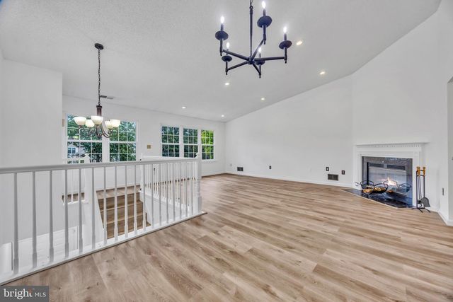 22 ARTHUR GLICK BLVD, Franklin Park, NJ 08823