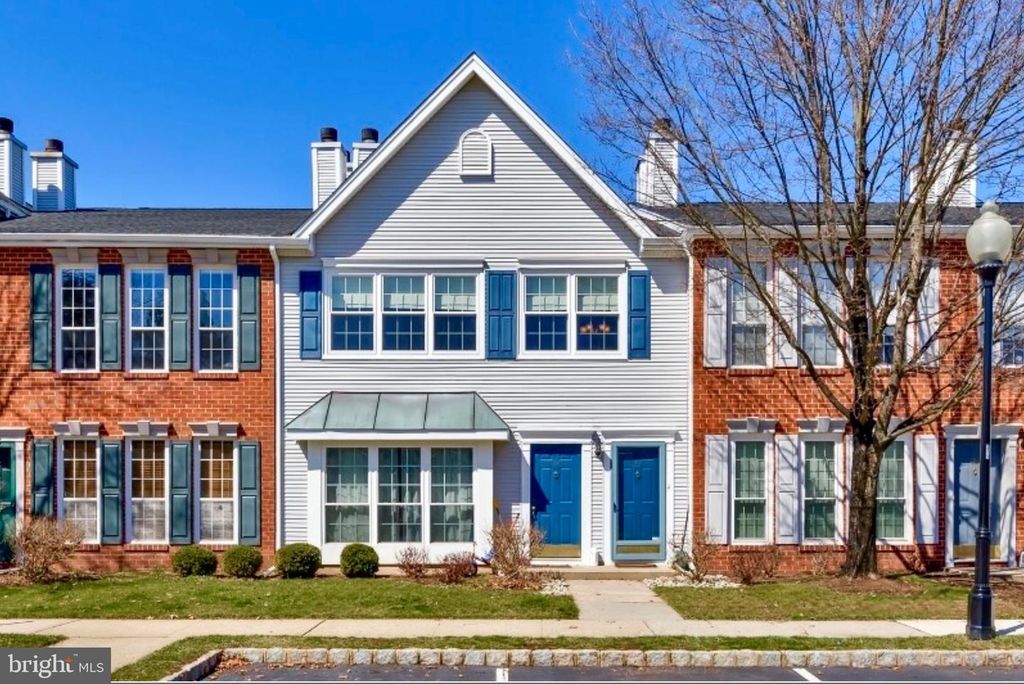 22 ARTHUR GLICK BLVD, Franklin Park, NJ 08823