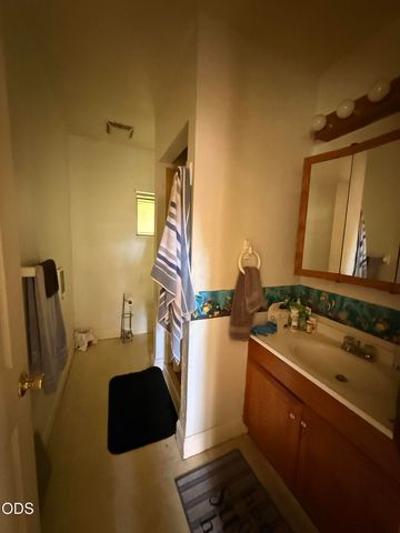 411 SE L Street, Grants Pass, OR 97526