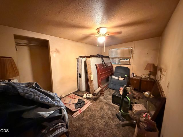 411 SE L Street, Grants Pass, OR 97526