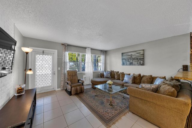 5 Newport A, Deerfield Beach, FL 33442