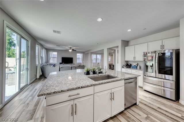 723 Gorringe Ridge Court, Henderson, NV 89002