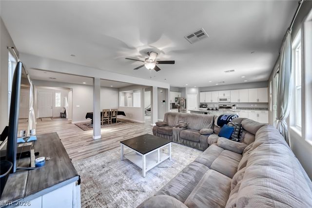 723 Gorringe Ridge Court, Henderson, NV 89002