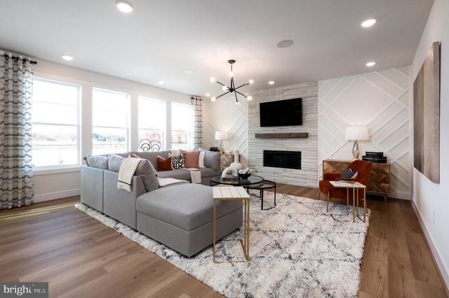 41824 PRESTON FALLS WAY, Ashburn, VA 20148